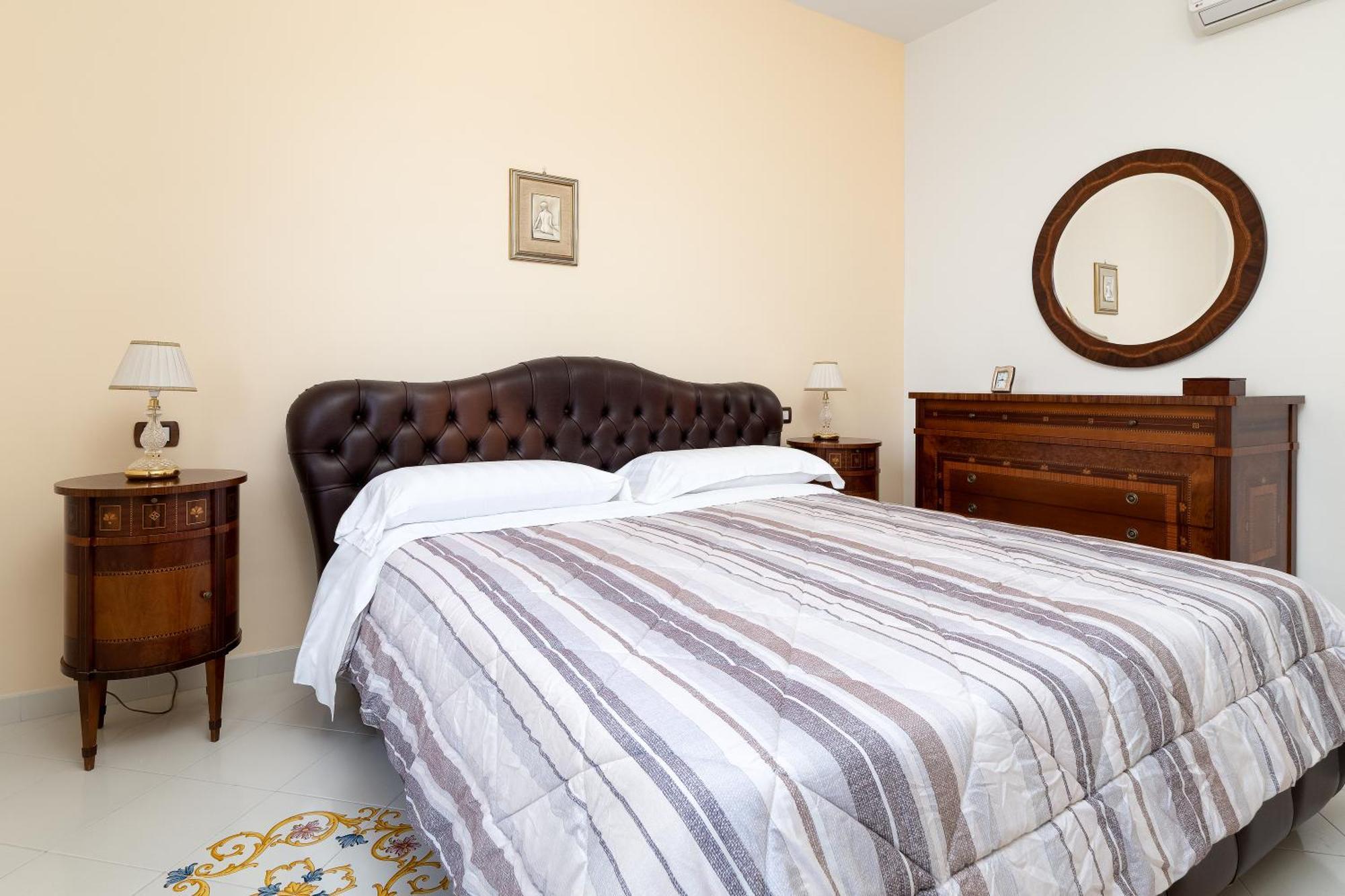 Residenza Le Sirene City Center Sorrento Luaran gambar